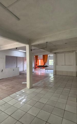 Casa para alugar com 360m², 4 quartos e 2 vagas Casa para alugar com 360m², 4 quartos e 2 vagasÁrea comum