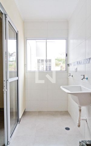 Apartamento para alugar com 65m², 2 quartos e sem vaga Apartamento para alugar com 65m², 2 quartos e sem vagaÁrea de serviço