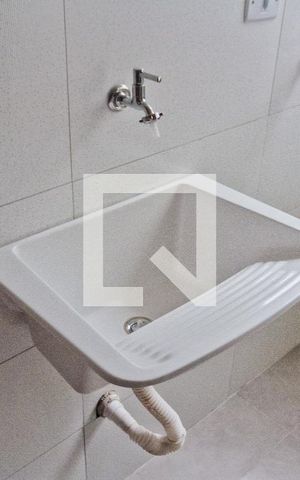 Apartamento para alugar com 65m², 2 quartos e sem vaga Apartamento para alugar com 65m², 2 quartos e sem vagaÁrea de serviço