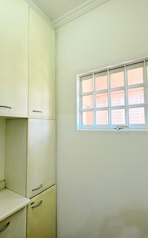 Casa à venda com 310m², 4 quartos e 3 vagasCozinha