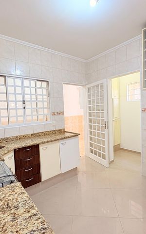 Casa à venda com 310m², 4 quartos e 3 vagasCozinha