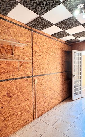 Casa à venda com 310m², 4 quartos e 3 vagasSala extra no quintal
