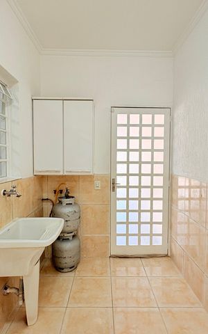 Casa à venda com 310m², 4 quartos e 3 vagasÁrea de Serviço