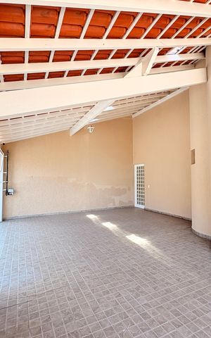 Casa à venda com 310m², 4 quartos e 3 vagasGaragem/frente da Casa