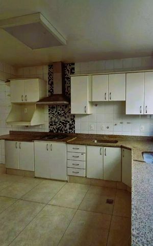 Casa para alugar com 408m², 4 quartos e 2 vagas