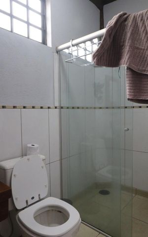 Casa para alugar com 490m², 4 quartos e 4 vagas Casa para alugar com 490m², 4 quartos e 4 vagasBanheiro da Suíte 2
