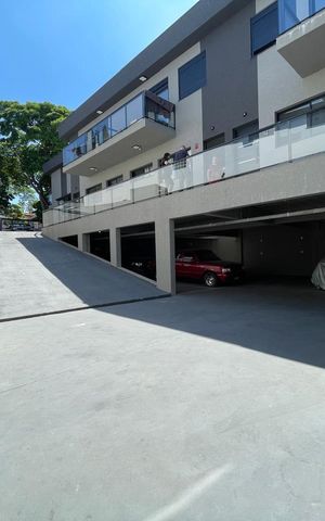 Casa de condomínio à venda com 100m², 3 quartos e 2 vagas