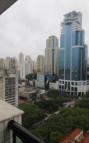 Apartamento à venda com 34m², 1 quarto e 1 vagaSala / Cozinha - Varanda