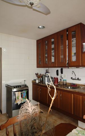 Casa de condomínio à venda com 350m², 4 quartos e 4 vagasCozinha