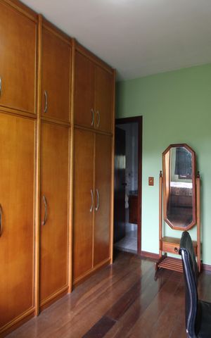 Casa de condomínio à venda com 350m², 4 quartos e 4 vagasQuarto 3
