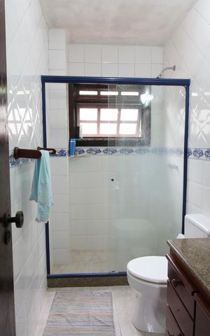 Casa de condomínio à venda com 350m², 4 quartos e 4 vagasBanheiro Social