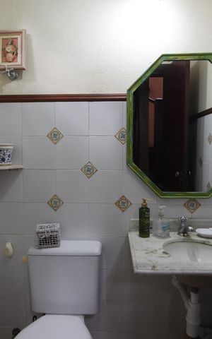 Casa de condomínio à venda com 350m², 4 quartos e 4 vagasLavabo