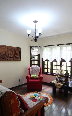 Casa de condomínio à venda com 350m², 4 quartos e 4 vagasSala 1
