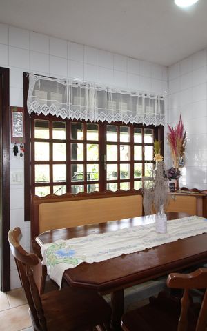 Casa de condomínio à venda com 350m², 4 quartos e 4 vagasCozinha