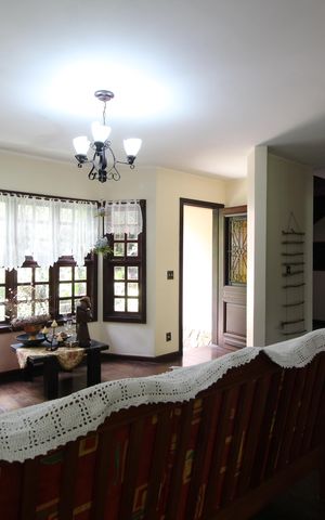 Casa de condomínio à venda com 350m², 4 quartos e 4 vagasSala 1