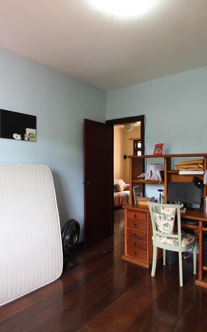 Casa de condomínio à venda com 350m², 4 quartos e 4 vagasQuarto 1