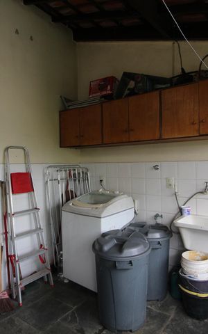 Casa de condomínio à venda com 350m², 4 quartos e 4 vagasÁrea de Serviço