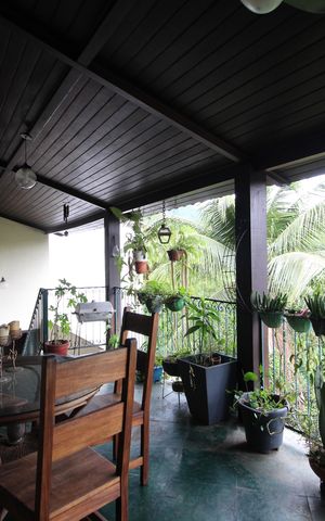 Casa de condomínio à venda com 350m², 4 quartos e 4 vagasSala 1 - Varanda
