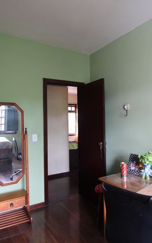 Casa de condomínio à venda com 350m², 4 quartos e 4 vagasQuarto 3