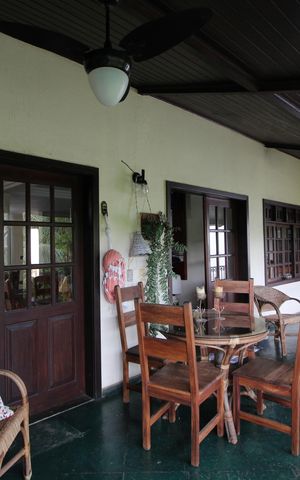 Casa de condomínio à venda com 350m², 4 quartos e 4 vagasSala 1 - Varanda