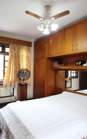 Casa de condomínio à venda com 350m², 4 quartos e 4 vagasQuarto 4