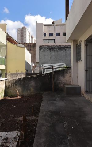 Casa para alugar com 55m², 1 quarto e sem vagaQuintal
