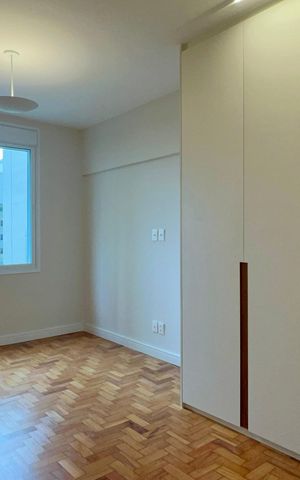 Apartamento à venda com 212m², 3 quartos e 1 vaga Apartamento à venda com 212m², 3 quartos e 1 vagaSuíte 1