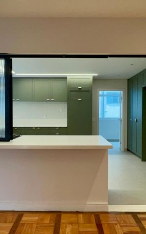 Apartamento à venda com 212m², 3 quartos e 1 vaga Apartamento à venda com 212m², 3 quartos e 1 vagaCozinha