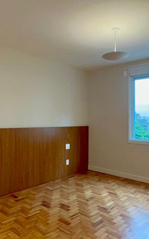 Apartamento à venda com 212m², 3 quartos e 1 vaga Apartamento à venda com 212m², 3 quartos e 1 vagaSuíte 3