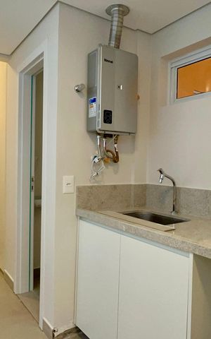 Apartamento à venda com 212m², 3 quartos e 1 vaga Apartamento à venda com 212m², 3 quartos e 1 vagaÁrea de Serviço