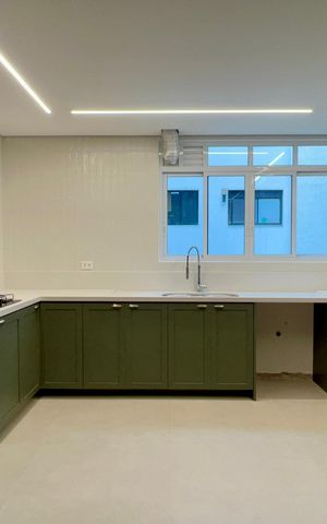 Apartamento à venda com 212m², 3 quartos e 1 vaga Apartamento à venda com 212m², 3 quartos e 1 vagaCozinha