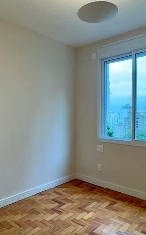 Apartamento à venda com 212m², 3 quartos e 1 vaga Apartamento à venda com 212m², 3 quartos e 1 vagaSuíte 2