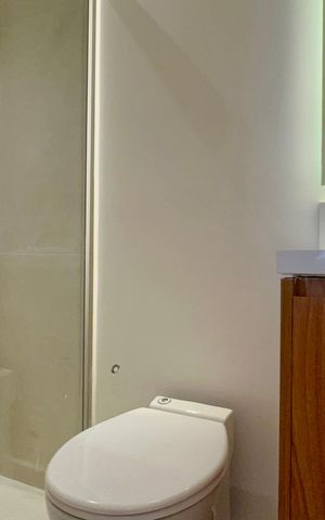 Apartamento à venda com 212m², 3 quartos e 1 vaga Apartamento à venda com 212m², 3 quartos e 1 vagaBanheiro da Suíte 1