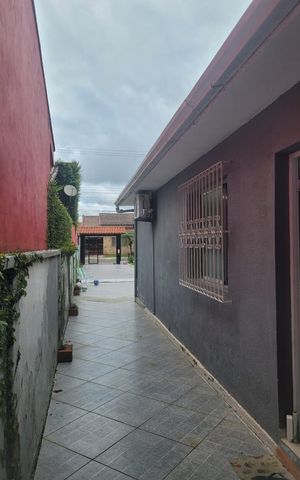 Casa à venda com 75m², 3 quartos e 3 vagas Casa à venda com 75m², 3 quartos e 3 vagasÁrea externa