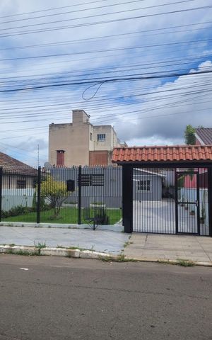 Casa à venda com 75m², 3 quartos e 3 vagas Casa à venda com 75m², 3 quartos e 3 vagasFachada