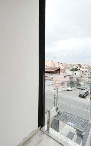 Casa à venda com 115m², 3 quartos e 2 vagasSuíte