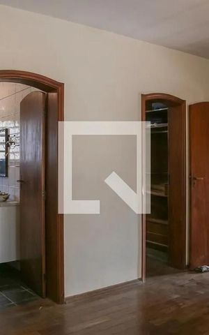 Casa à venda com 180m², 3 quartos e 3 vagas Casa à venda com 180m², 3 quartos e 3 vagasQuarto 2