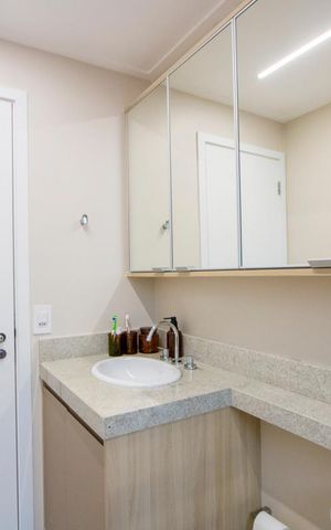 Apartamento à venda com 96m², 2 quartos e 2 vagas Apartamento à venda com 96m², 2 quartos e 2 vagasBanheiro do quarto 1