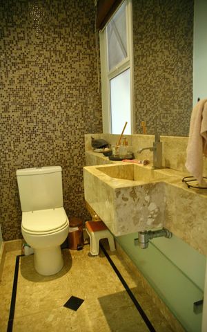 Casa de condomínio para alugar com 250m², 4 quartos e 4 vagasLavabo da Sala 
