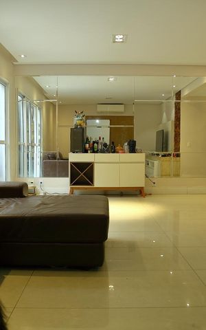 Casa de condomínio para alugar com 250m², 4 quartos e 4 vagasSala