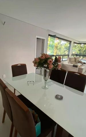Apartamento para alugar com 135m², 4 quartos e 3 vagas