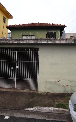 Casa à venda com 264m², 4 quartos e 1 vagaFachada