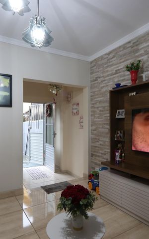 Casa à venda com 264m², 4 quartos e 1 vagaSala - Casa 1
