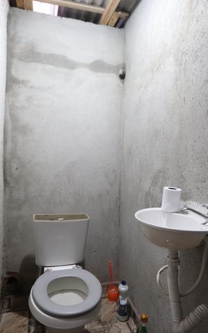 Casa à venda com 264m², 4 quartos e 1 vagaLavabo - Casa 2