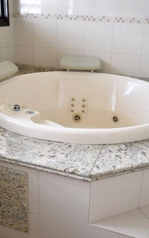 Apartamento à venda com 267m², 4 quartos e 4 vagasBanheiro Suíte Principal