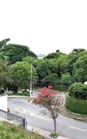 Apartamento à venda com 267m², 4 quartos e 4 vagasVista