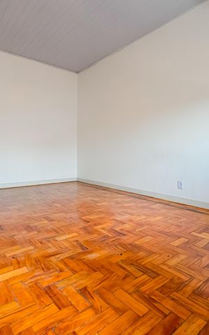 Casa à venda com 90m², 2 quartos e sem vaga Casa à venda com 90m², 2 quartos e sem vagaQuarto 1