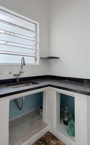 Casa à venda com 90m², 2 quartos e sem vaga Casa à venda com 90m², 2 quartos e sem vagaCozinha