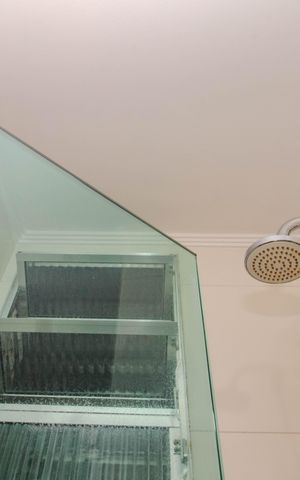 Apartamento à venda com 99m², 3 quartos e 2 vagas Apartamento à venda com 99m², 3 quartos e 2 vagasBanheiro da Suíte