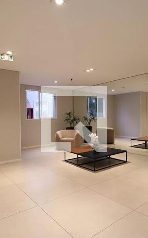 Apartamento à venda com 40m², 2 quartos e sem vaga Apartamento à venda com 40m², 2 quartos e sem vagaHall social